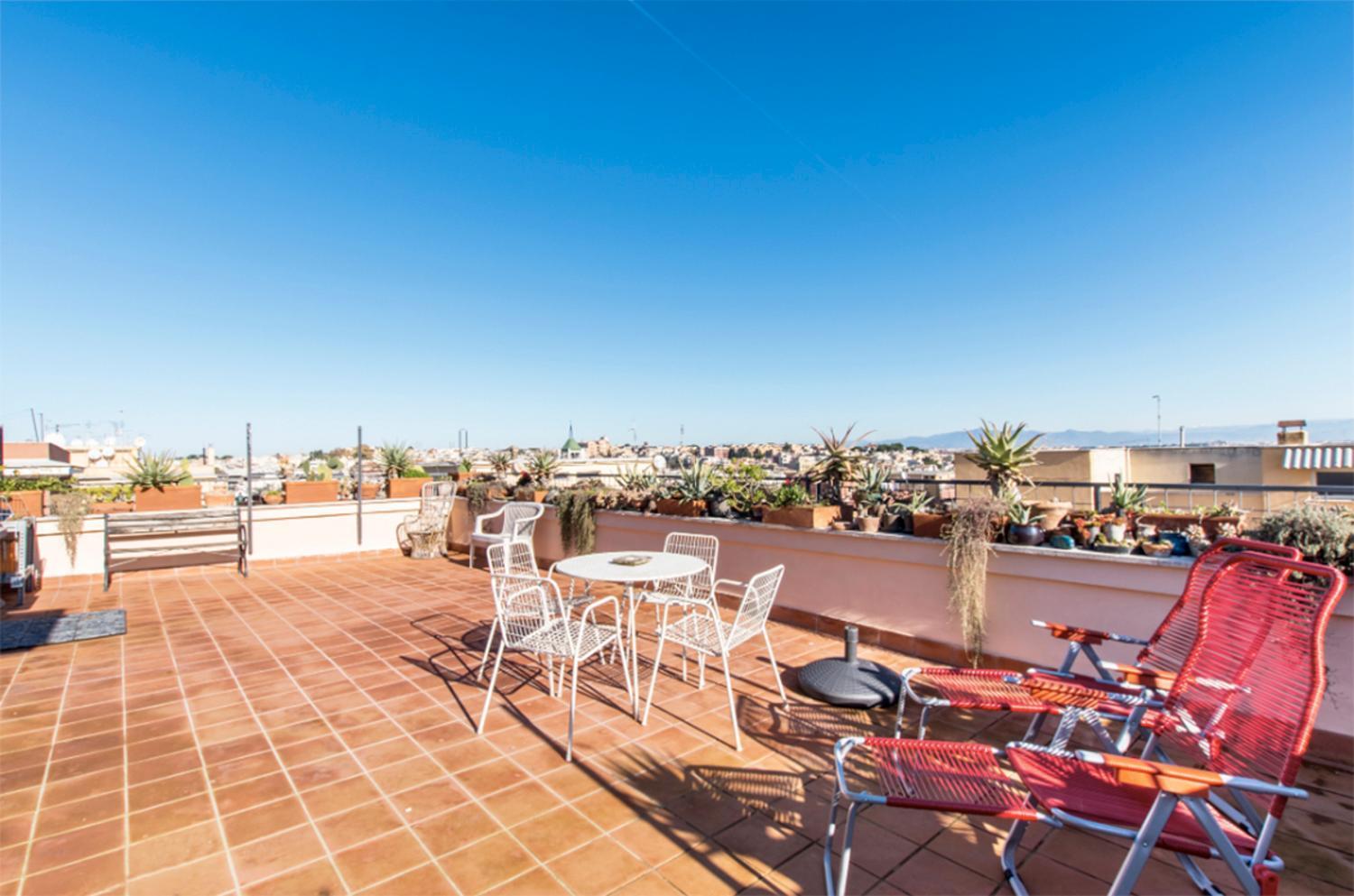 Rosa's Terrace Panoramic Penthouse